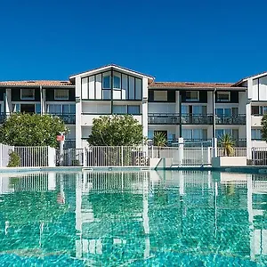 Studio Cabine Résidence 4 étoiles Piscine Tennis Golf Parking Privé Appartement